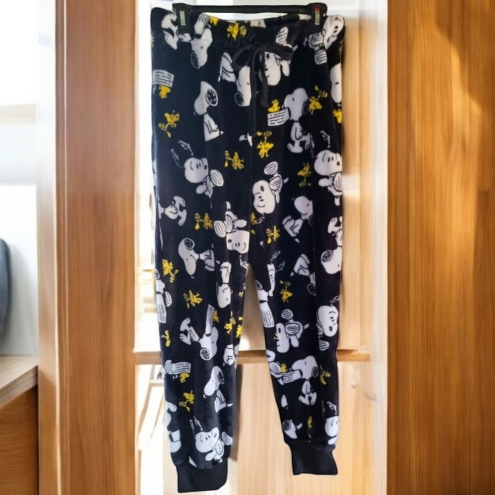 Peanuts Snoopy Super Cozy Ladies Fleece Black & White Pajama Bottoms Size XL